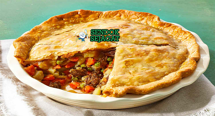 Beef Pot Pie dengan puff pastry keemasan