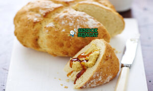 Damper with Golden Syrup dengan sirup karamel leleh