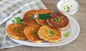 Irish Boxty panekuk kentang dengan butter dan bacon