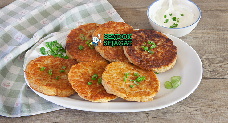 Irish Boxty panekuk kentang dengan butter dan bacon