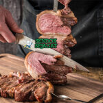 Picanha irisan dengan lemak renyah dan farofa