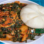Pounded Yam dengan sup egusi dan sayuran