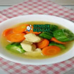 Sop Oyong Gambas dengan kuah bening dan bawang goreng