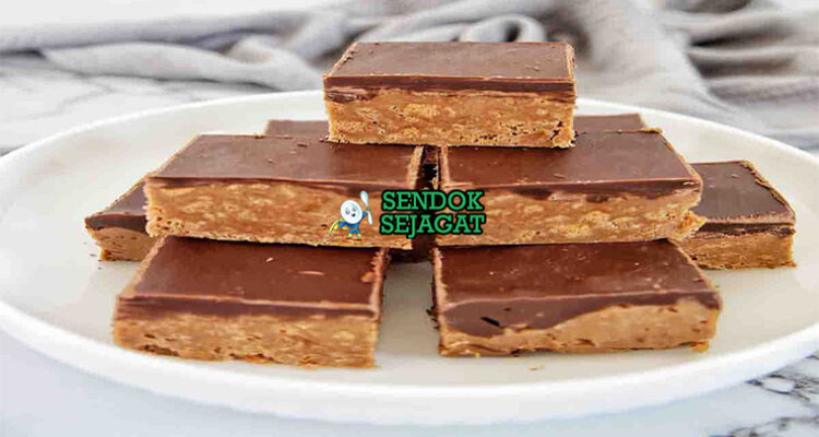 Tim Tam Slice dengan lapisan cokelat dan kelapa parut