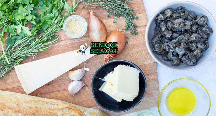 Bahan-bahan untuk Escargot, termasuk siput kaleng dan mentega