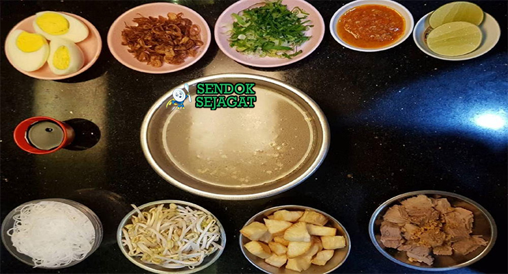 Bahan-bahan untuk Sop Ubi, termasuk ubi jalar dan daging sapi