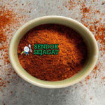 Berbere bubuk rempah pedas gurih di toples saji