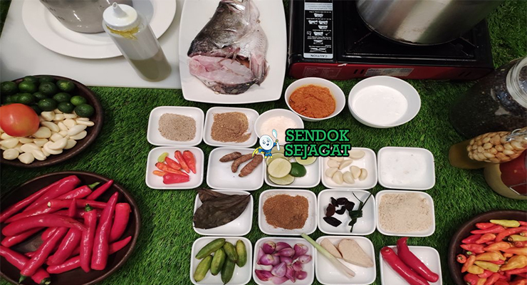 Bahan kari kepala ikan kepala kakap santan belimbing wuluh andaliman serai lengkuas cabe kunyit