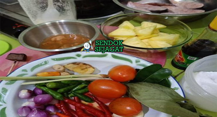 Bahan pindang patin ikan patin kemangi daun kesum nanas belimbing cabe kunyit