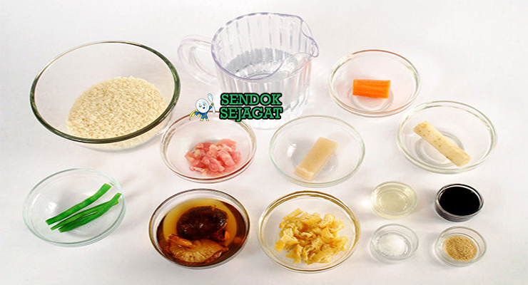 Bahan takikomi gohan beras jepang dashi shiitake ayam wortel aburaage kecap