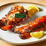 Grilled Lobster Tails ekor lobster panggang mentega lemon parsley dengan sup samping