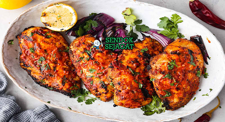 Harissa Chicken ayam golden char harissa lemon di platter saji