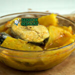 Lempah Darat kuah bening ikan tenggiri nanas cabe utuh kemangi daun kedondong di mangkuk