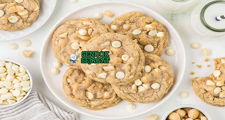 Macadamia Nut Cookies golden crunchy macadamia chunk di cooling rack