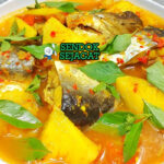 Pindang Patin kuah bening ikan utuh kemangi daun kesum nanas belimbing wuluh
