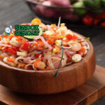 Sambal Matah iris tipis bawang serai cabe jeruk minyak di mangkuk saji