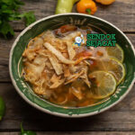 Sopa de Lima sup ayam jeruk lima tortilla strips cilantro di bowl saji
