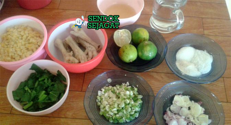 Bahan barobbo jagung pipil kacang merah kangkung bayam udang bawang merah bawang putih daun bawang