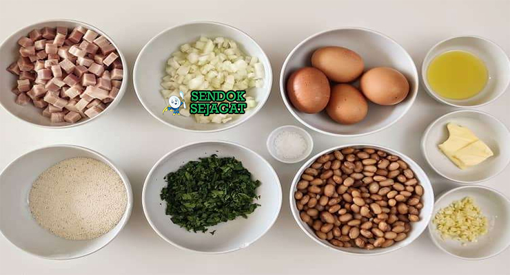 Bahan feijao tropeiro kacang pinto bacon farinha mandioca couve bawang putih linguiça