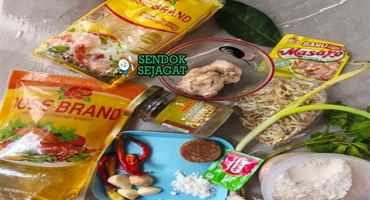 Bahan soto tauco taoco Medan daging sapi kecap manis tauge kerupuk karak bawang merah cabe