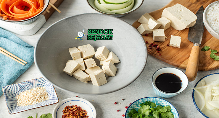 Bahan tahu sumedang tahu pong mentah kecap manis bawang merah cabe rawit hijau limau