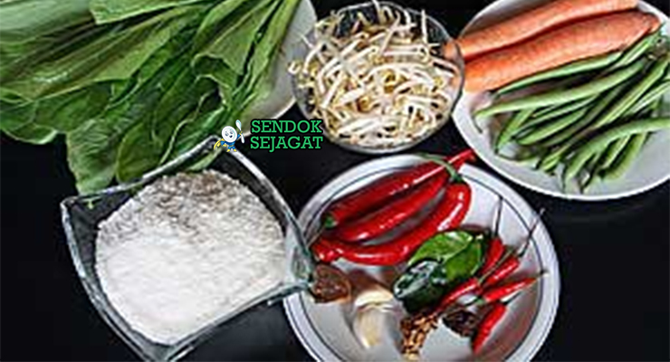 Bahan urap sayur kangkung bayam kacang panjang tauge kelapa parut cabe kencur daun jeruk