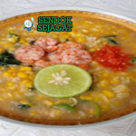 Barobbo bubur jagung kental sayur kangkung bayam kacang panjang udang bawang goreng sambal jeruk nipis