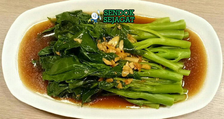 Cah Kailan Saus Tiram kailan hijau renyah tumis saus tiram bawang putih cabe rawit nasi putih