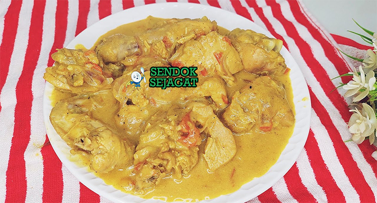 Kuku wa Nazi ayam potong kuah santan kuning kunyit cabe ugali nasi kelapa kachumbari limau