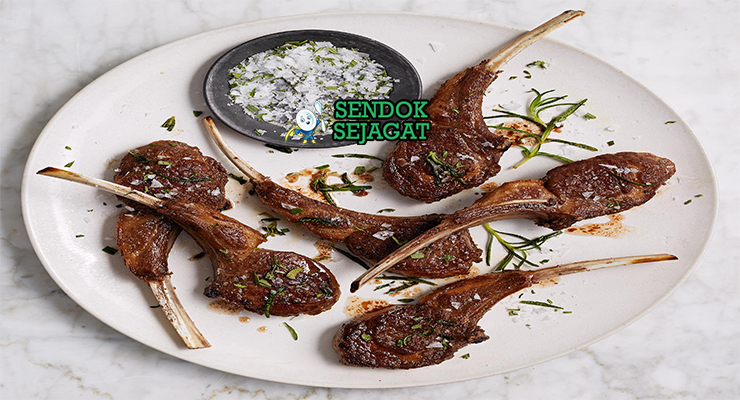 Lamb Cutlets with Rosemary panggang golden rosemary garlic lemon mint jelly roasted potato salad