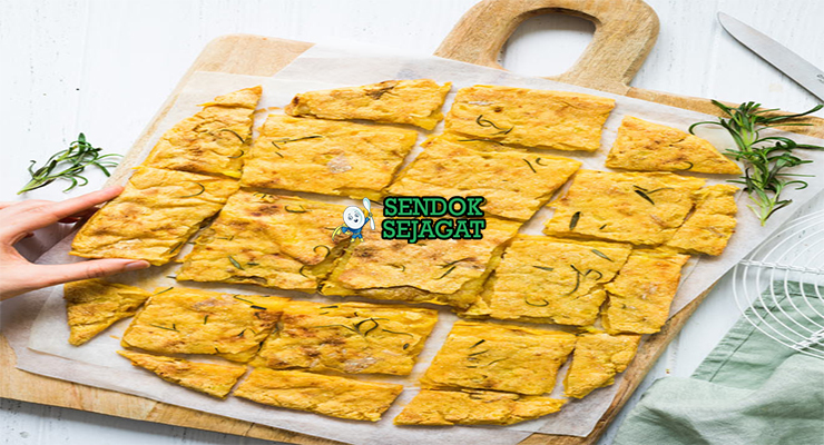 Potato and Rosemary Flatbread golden crispy kentang iris rosemary sea salt olive oil parmesan potong kotak