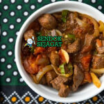 Tibs daging sapi tumis pedas berbere niter kibbeh cabe jalapeño bawang injera wajan besi