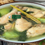 Tinolang Manok kuah bening ayam jahe chayote malunggay daun kelor calamansi nasi putih mangkuk