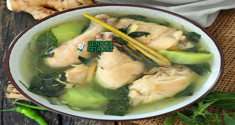 Tinolang Manok kuah bening ayam jahe chayote malunggay daun kelor calamansi nasi putih mangkuk