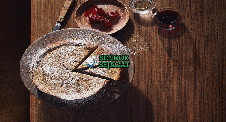 Wattle Seed Latte Cheesecake slice tinggi Anzac base cream cheese latte wattle seed dust damper cream