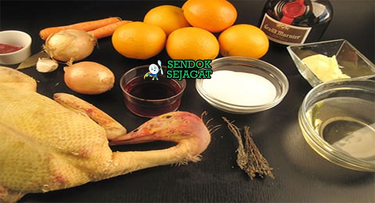 Bahan canard à l'orange bebek utuh orange zest Grand Marnier kecap mirin gula butter thyme