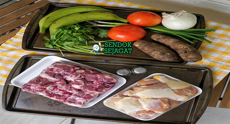 Bahan sancocho de gallina Panama: ayam kampung, culantro, cilantro, bawang, achiote, ubi kuning, jagung manis, kentang, wortel