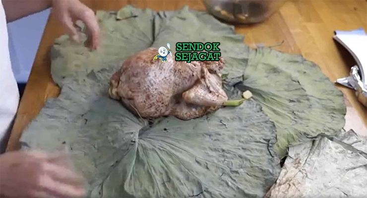 Bahan beggars chicken ayam utuh daun teratai Shaoxing wine five spice jamur ham chestnut tanah liat