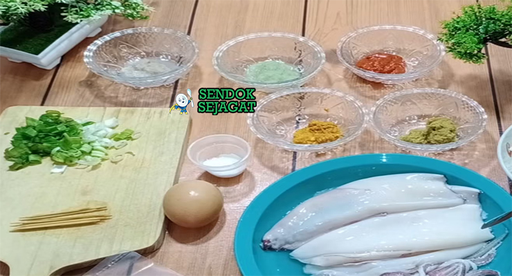 Bahan gulai cumi cumi segar santan kunyit lengkuas serai daun jeruk cabe hijau bawang
