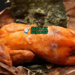 Beggar's Chicken ayam utuh panggang lumpur pecah daun teratai stuffing jamur ham nasi sayur