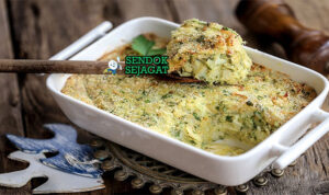 Brandade de Morue Creamy Gurih Khas Prancis Brandade de Morue puree ikan kod bawang putih minyak zaitun lembut creamy baguette panggang salad hijau