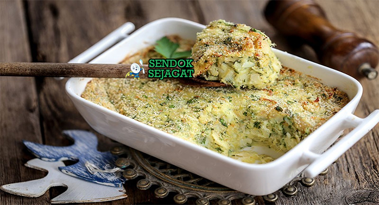Brandade de Morue puree ikan kod bawang putih minyak zaitun lembut creamy baguette panggang salad hijau