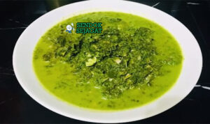 Daun Singkong Tumbuk kuah santan kuning daun tumbuk lembut ikan mas goreng andaliman nasi sambal