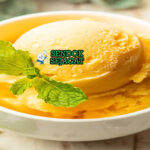 Mango Sorbet es mangga creamy halus scoop di cone waffle kelapa parut sangrai potongan mangga segar Australia