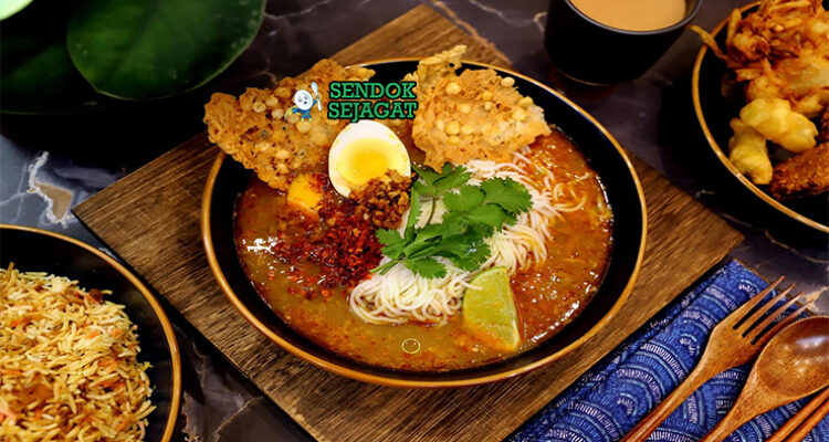 Mohinga sup mie bihun kuah kaldu ikan patin lemongrass telur bawang goreng calamansi cabe daun ketumbar