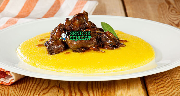 Polenta e Osei polenta kuning lembut burung puyuh panggang sage rosemary jus panggangan piring Bergamo