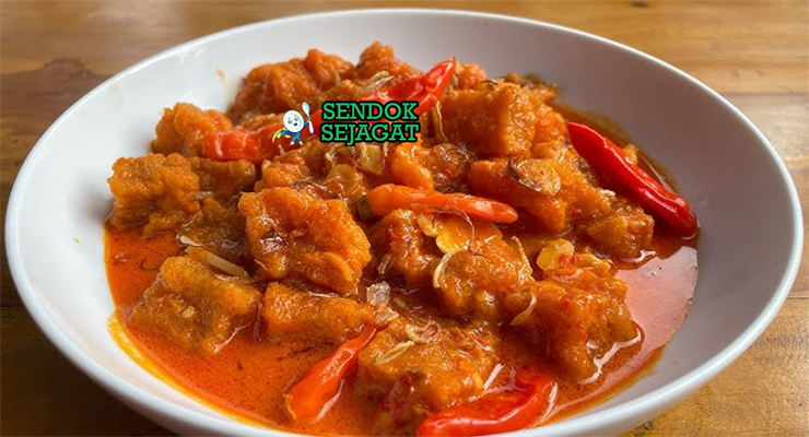 Sambal Goreng Krecek kuah santan kental krecek renyah cabe merah nasi gudeg telur pindang tahu bacem