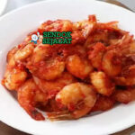 Sambal Goreng Udang kuah santan kuning udang besar cabe merah utuh nasi rendang sambal kerupuk