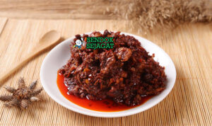 Sambal Roa Pedas Gurih Khas Manado Sambal Roa ikan tongkol asap cabe rawit tomat bawang merah jeruk nipis tinutuan cakalang fufu Manado