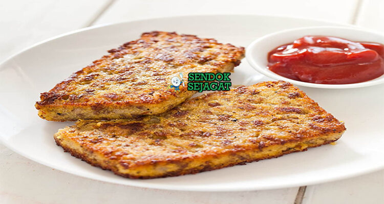 Scrapple patty goreng golden garing pork offal cornmeal telur mata sapi hash brown apple butter coffee